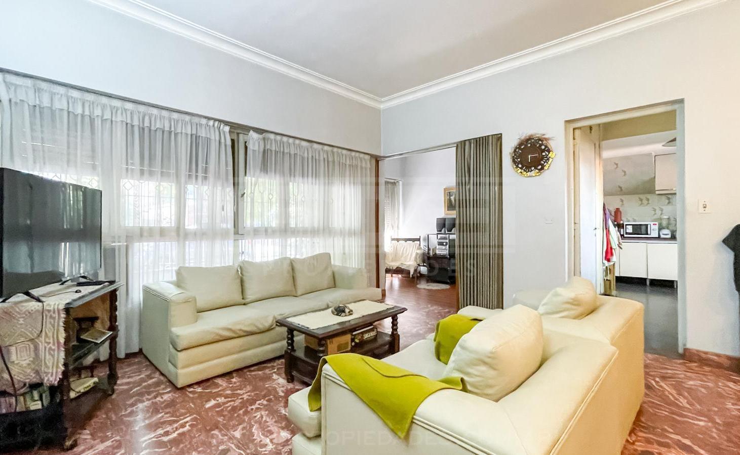 Foto de Chalet 5 dormitorios Venta - Florida Mitre/Este, imagen 5