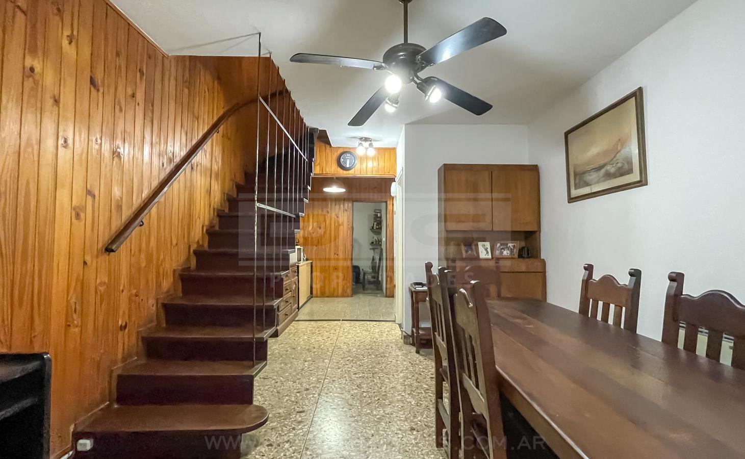 Foto de Casa 4 dormitorios Venta - Vicente Lopez - Vias/Maipu, imagen 1