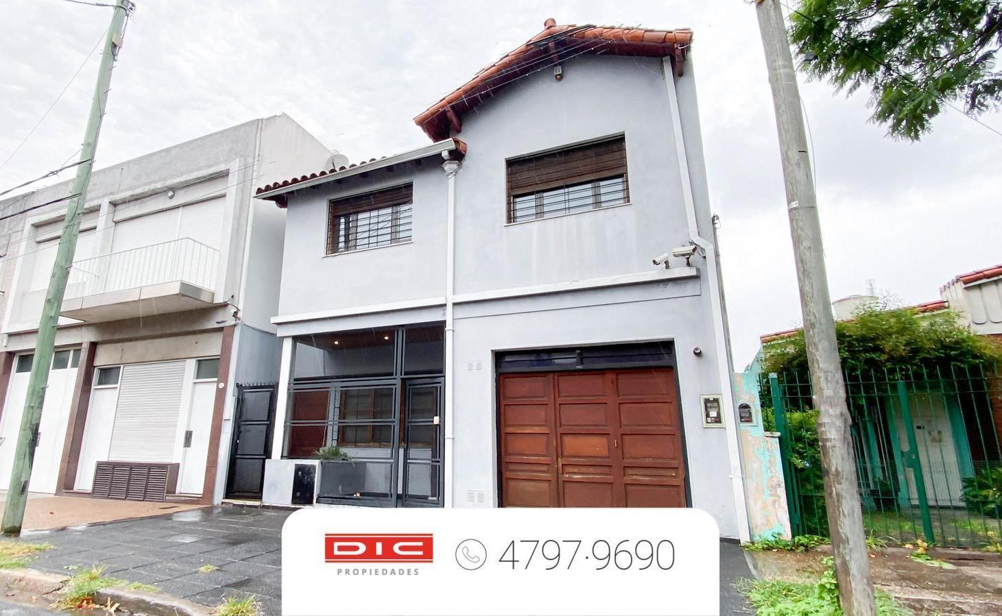 Foto de Chalet multiflia c/piscina - Florida Belgrano-Oeste, imagen 1