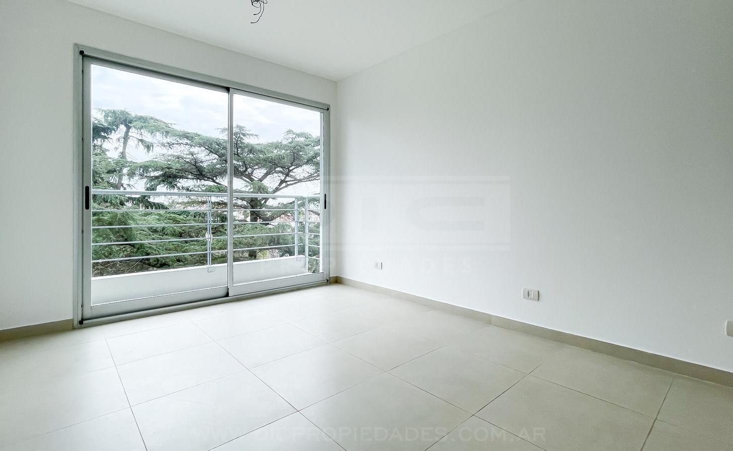 Foto de Excelente departamento 3 ambientes - Florida Mitre/Este, imagen 1