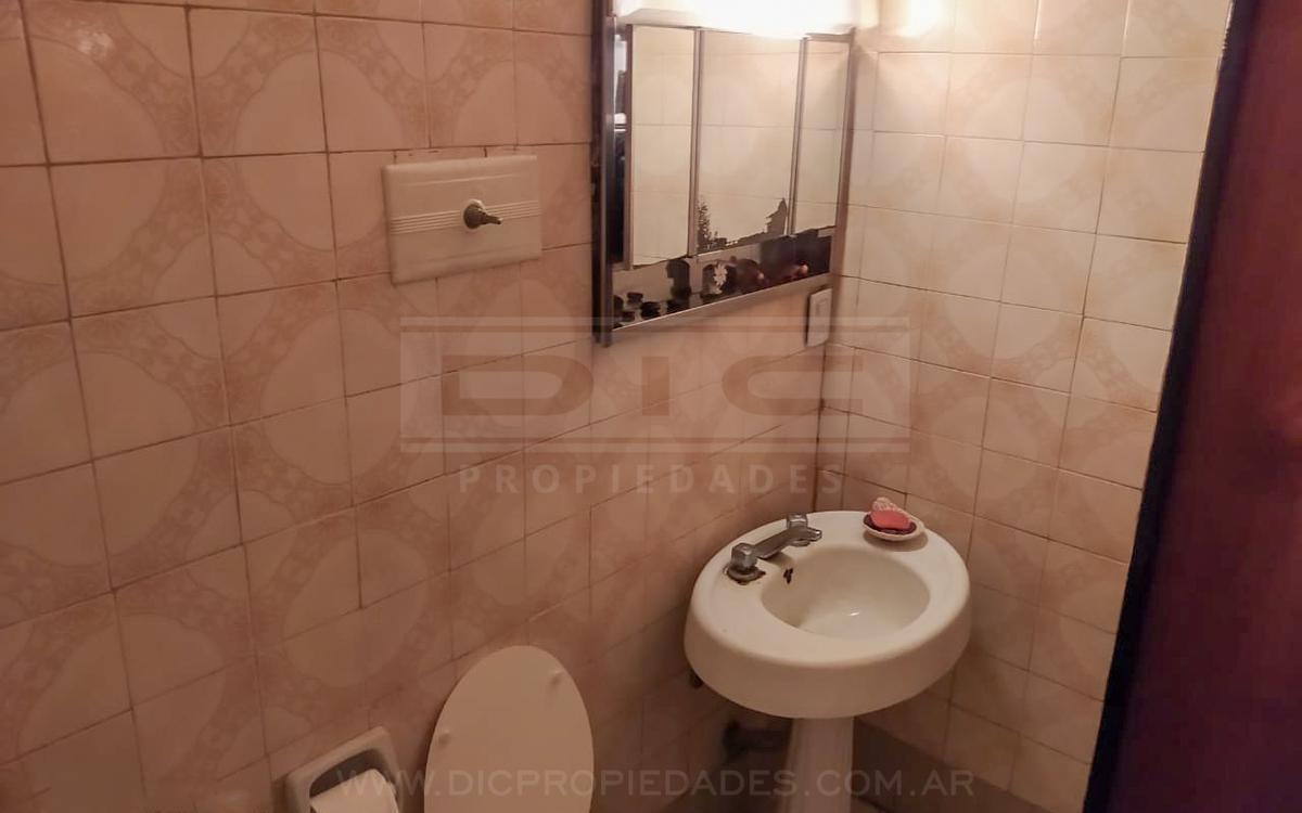 Foto de Casa 5 ambientes Venta - Florida Oeste, imagen 2