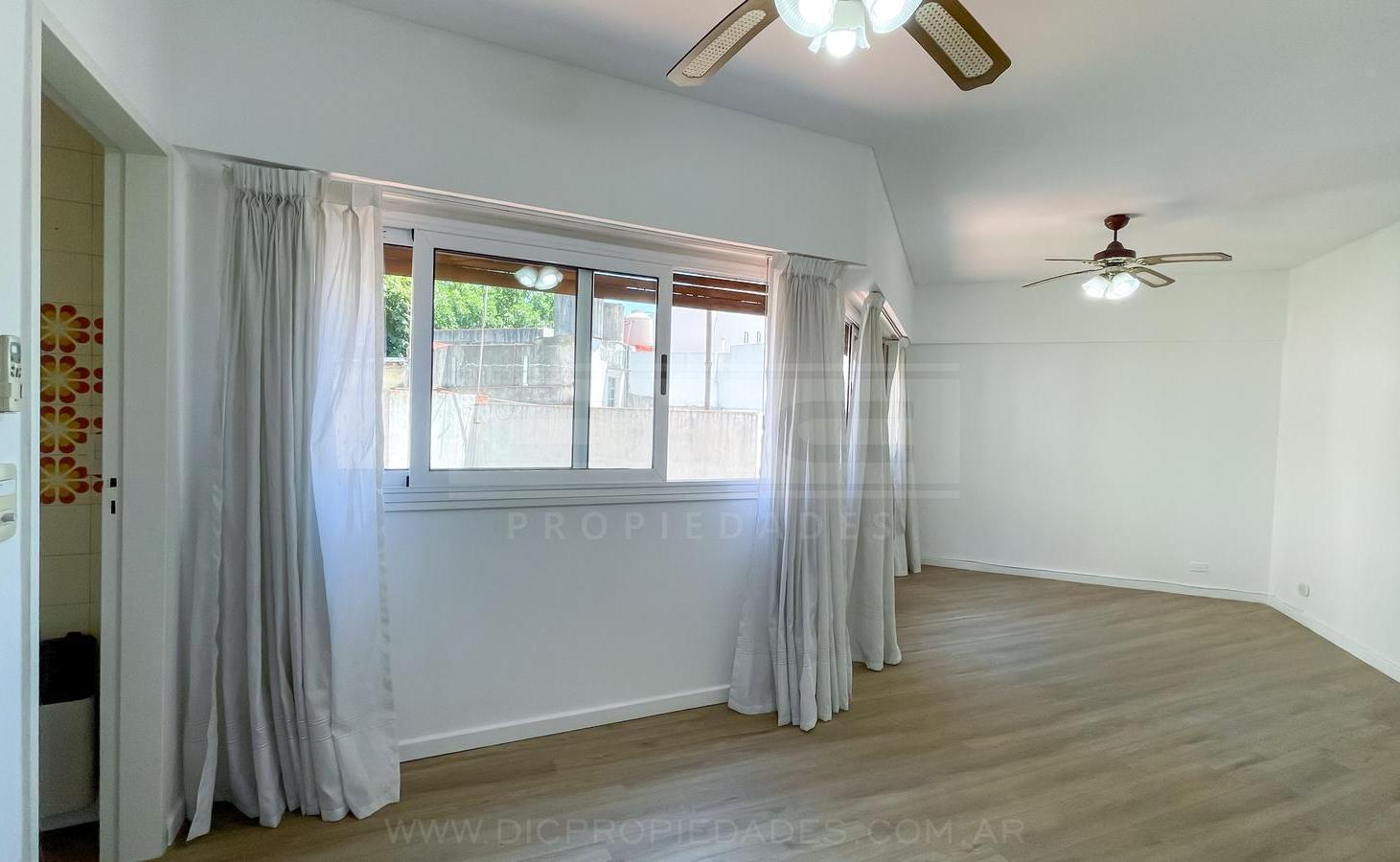 Foto de Duplex 2 dormitorios Venta - Florida Mitre/Este, imagen 2