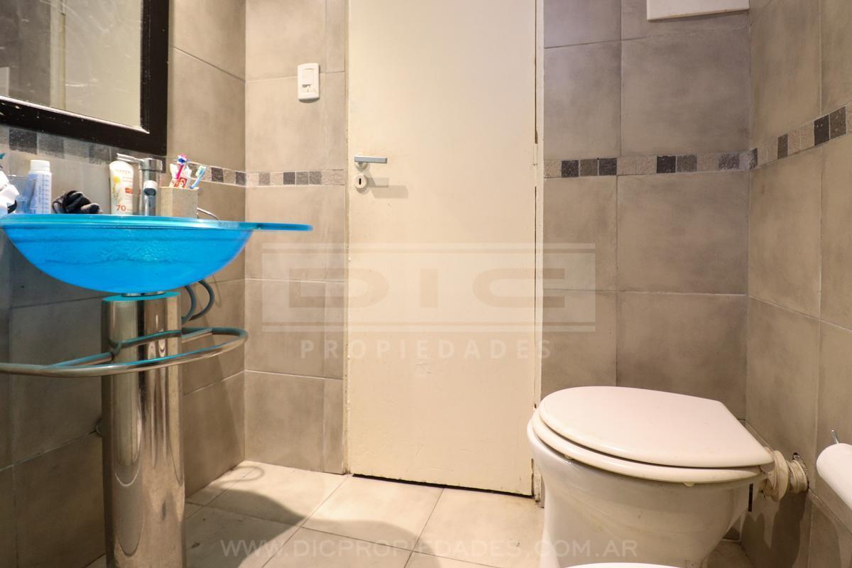 Foto de PH 2 dormitorios Venta - Barrio Vicente López, imagen 3