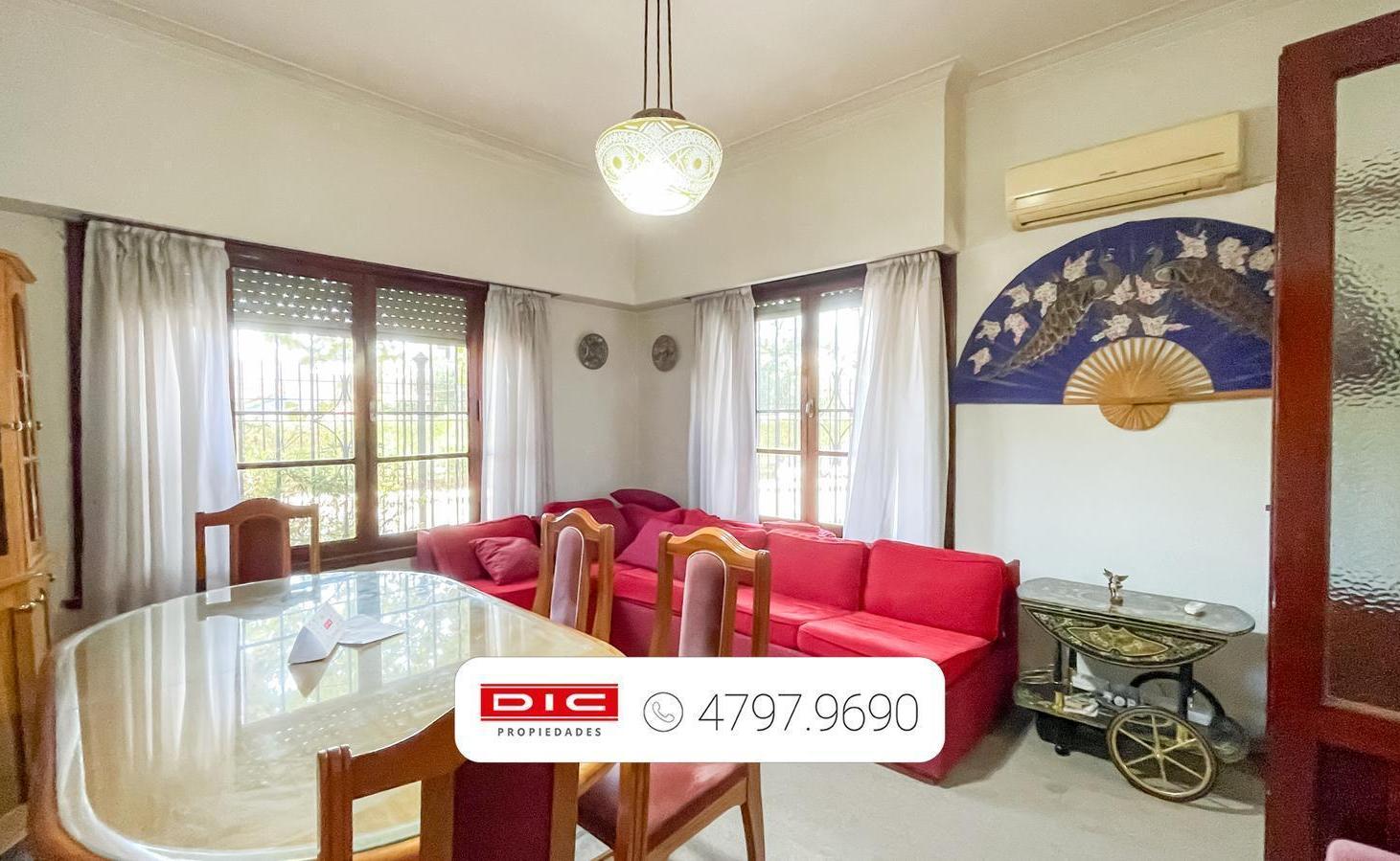 Foto de Chalet 4 dormitorios Venta - Florida Mitre/Este, imagen 1