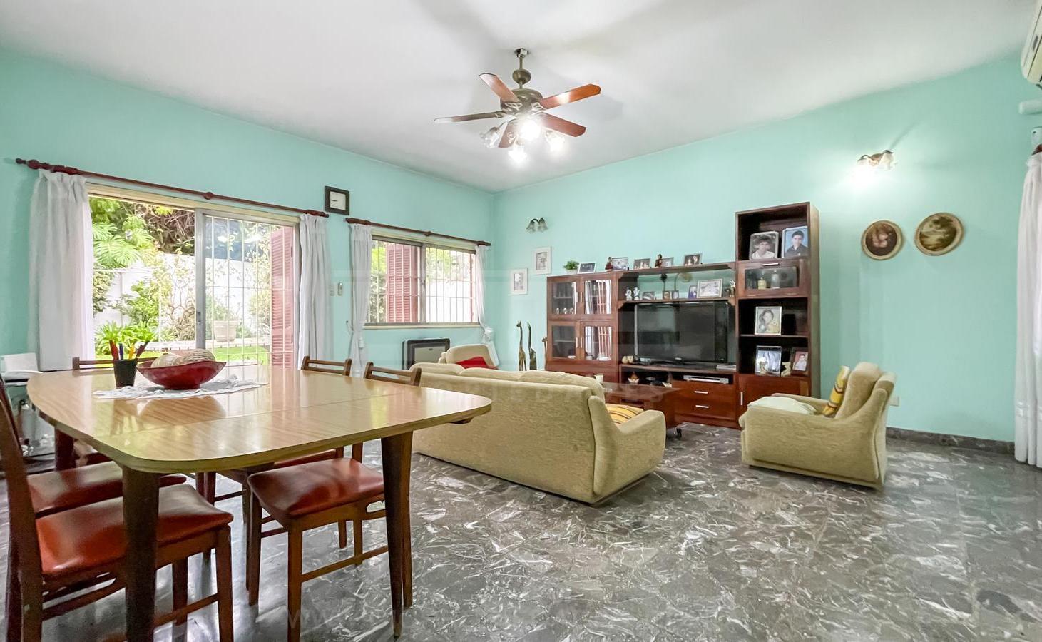 Foto de Casa 3 dormitorios venta - Barrio Vicente López, imagen 3