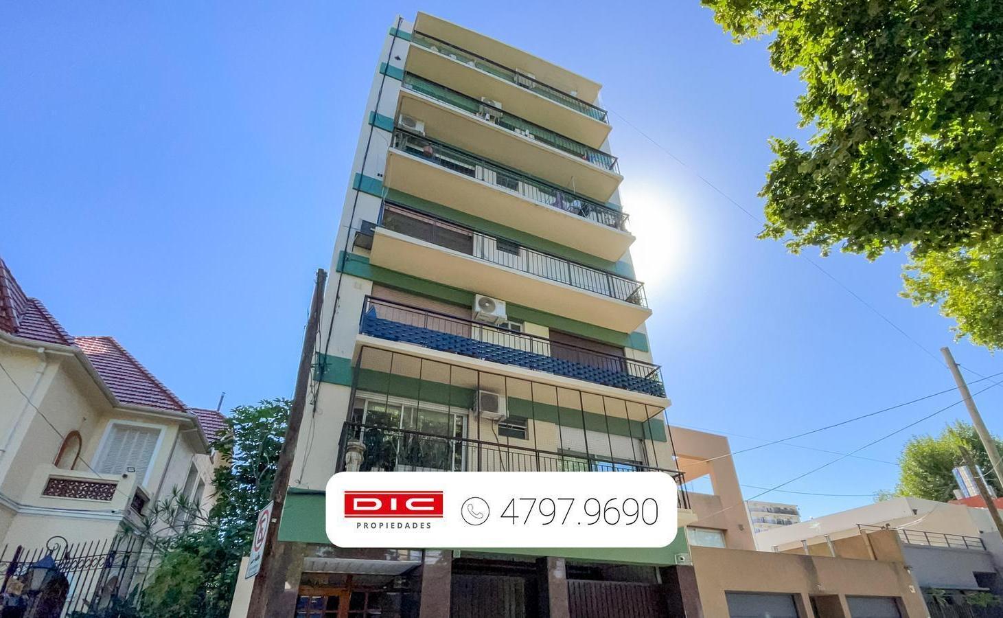 Foto de Departamento 3 ambientes Venta - Barrio Vicente López, imagen 1