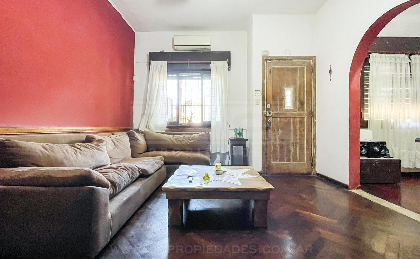 Foto de Chalet 3 domitorios Venta - Florida Mitre/Este, imagen 2