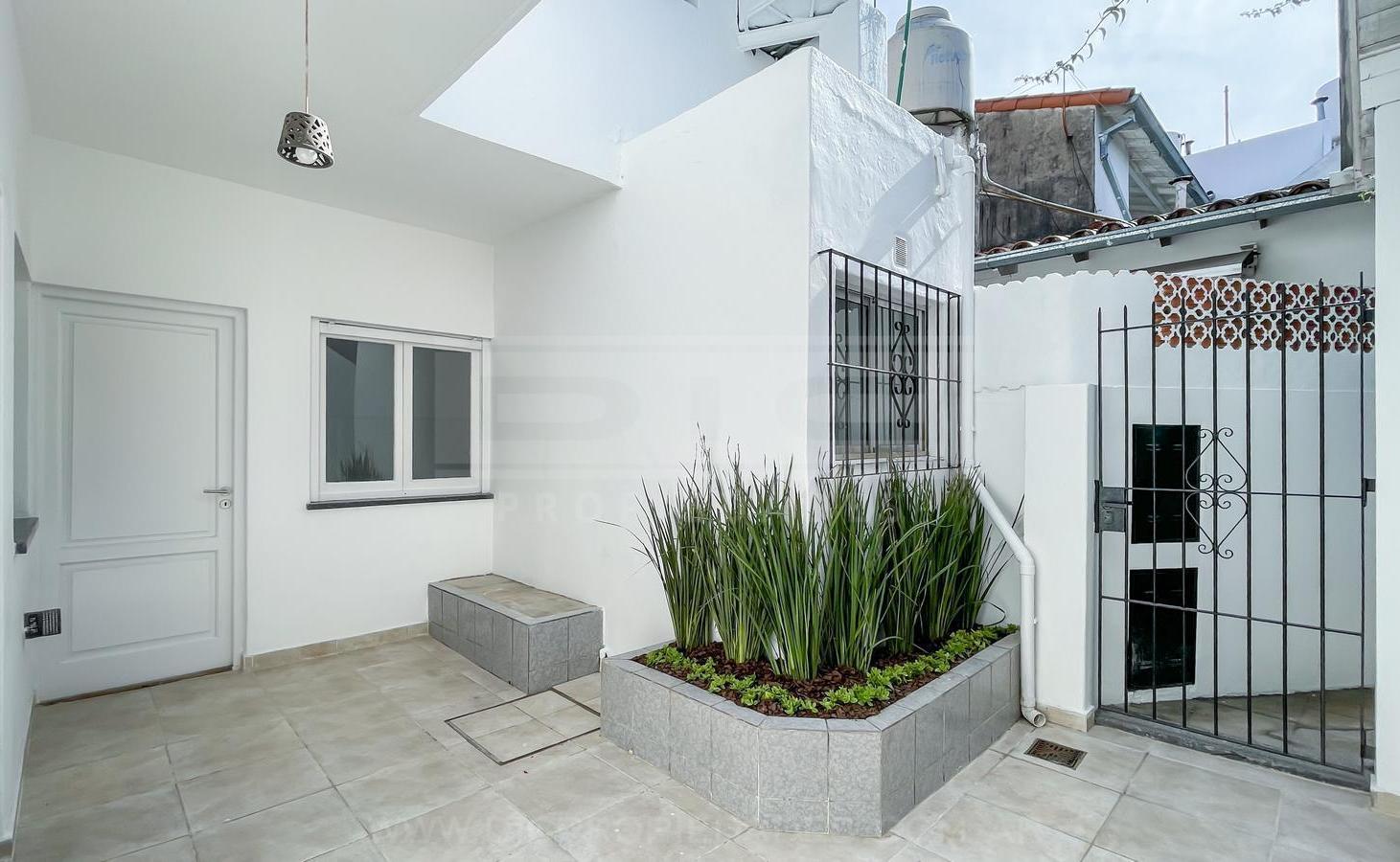 Foto de PH 1 dormitorio Venta - Olivos, imagen 2