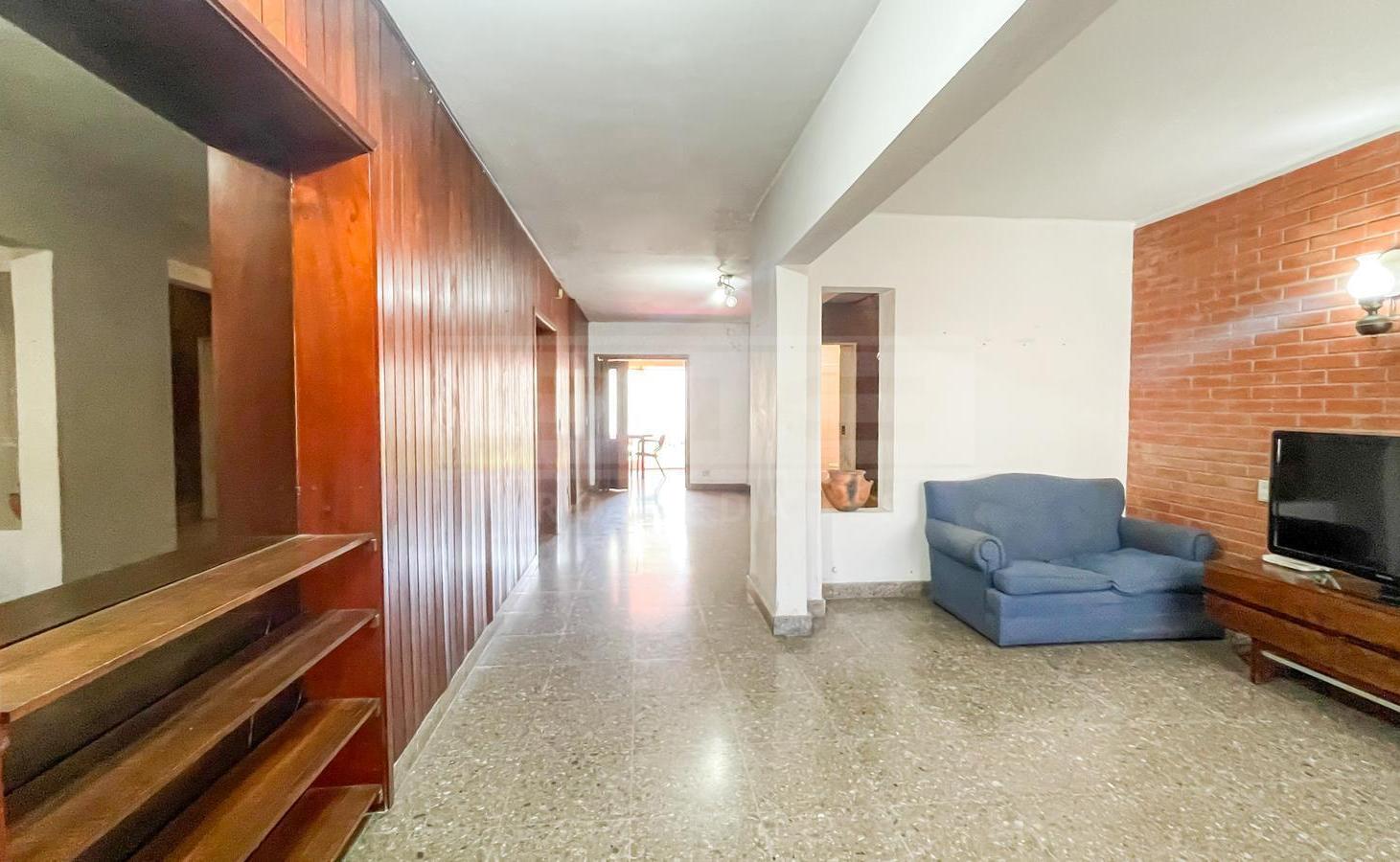Foto de Casa 4 dormitorios Venta - Olivos-Maipu/Uzal, imagen 1