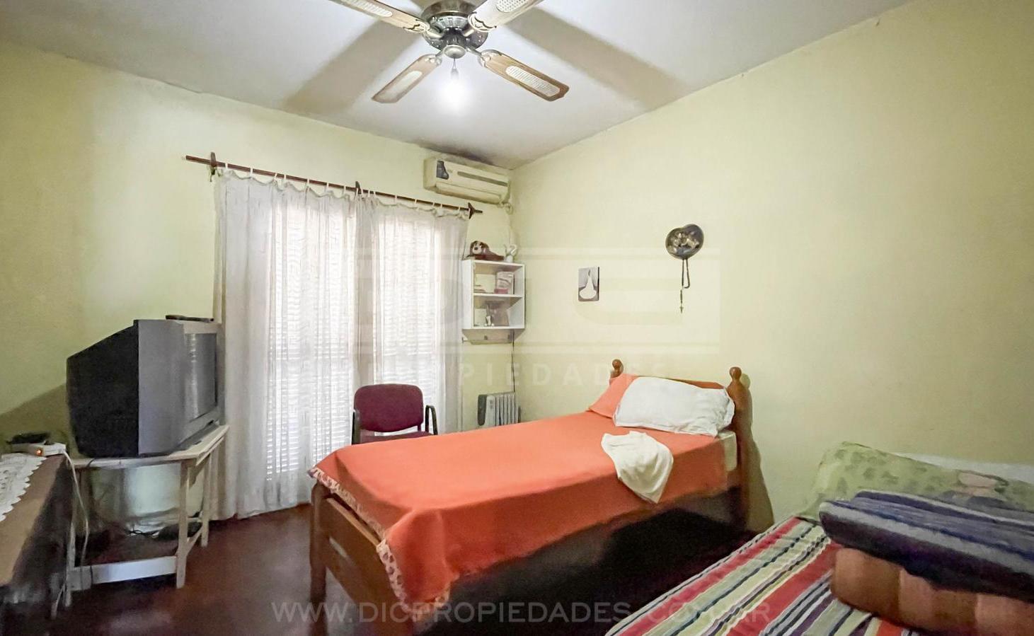 Foto de Casa 5 dormitorios Venta - Olivos-Maipu/Uzal, imagen 3