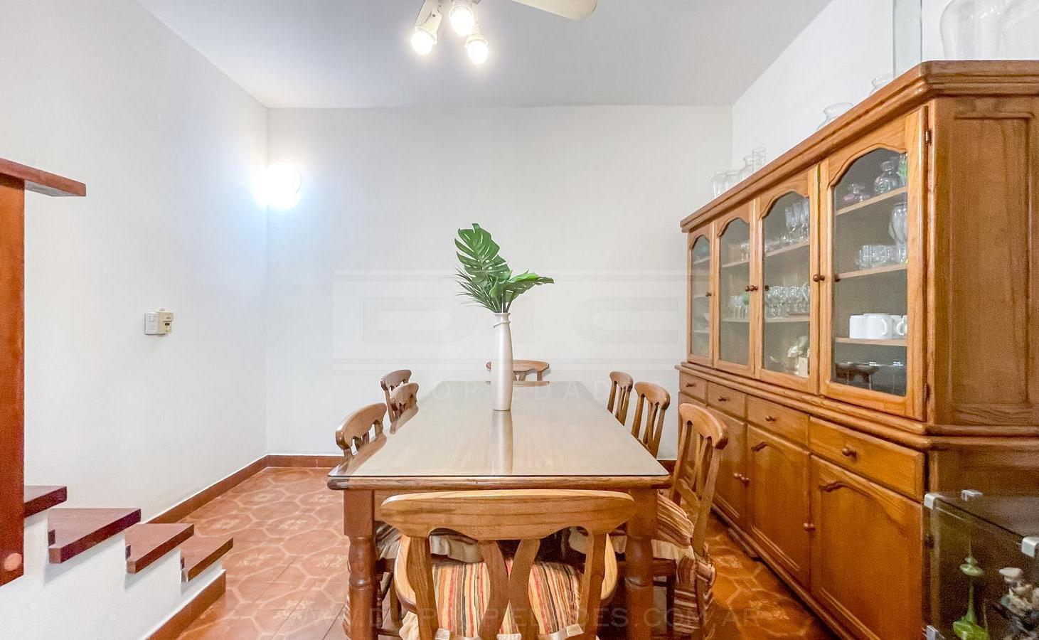 Foto de Casa 5 dormitorios Venta - Olivos, imagen 5
