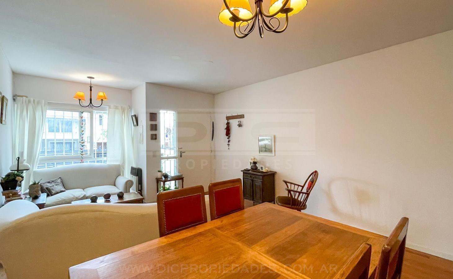 Foto de Triplex 3 dormitorios Venta - Olivos-Maipu/Uzal, imagen 5