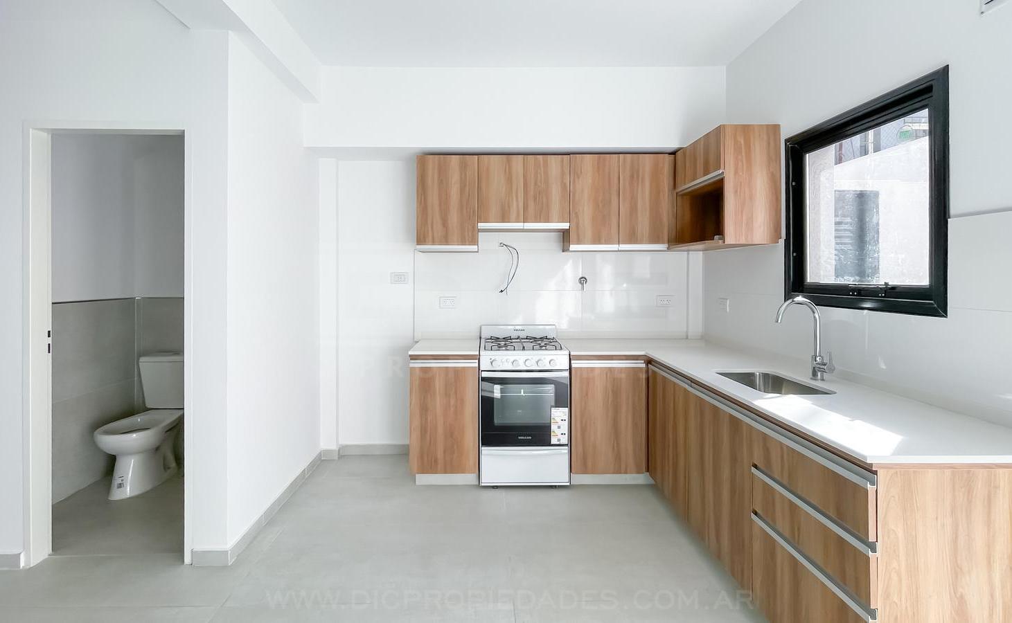 Foto de Triplex 2 dormitorios Venta - Olivos, imagen 4