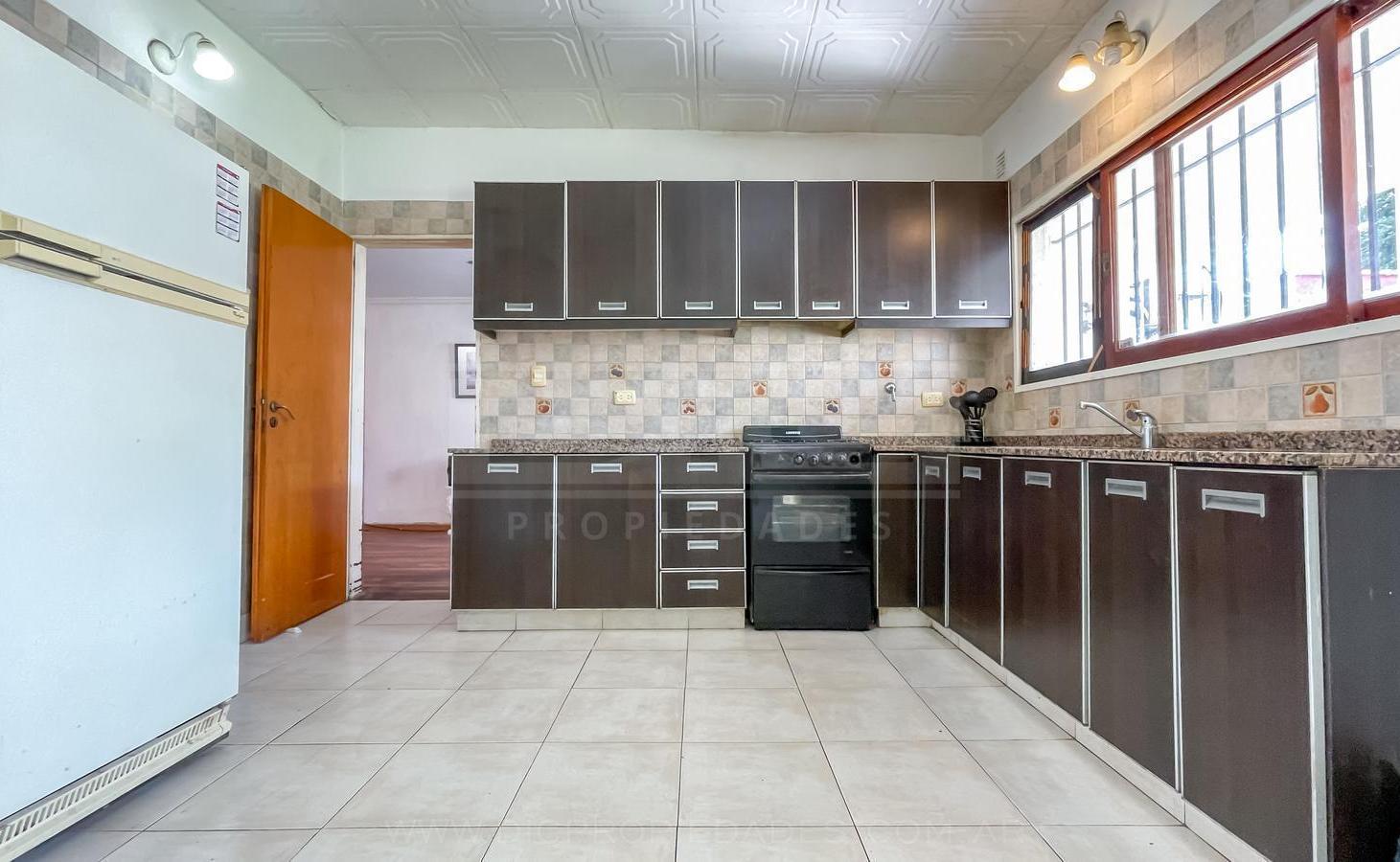 Foto de Casa 4 dormitorios Venta - Olivos, imagen 3
