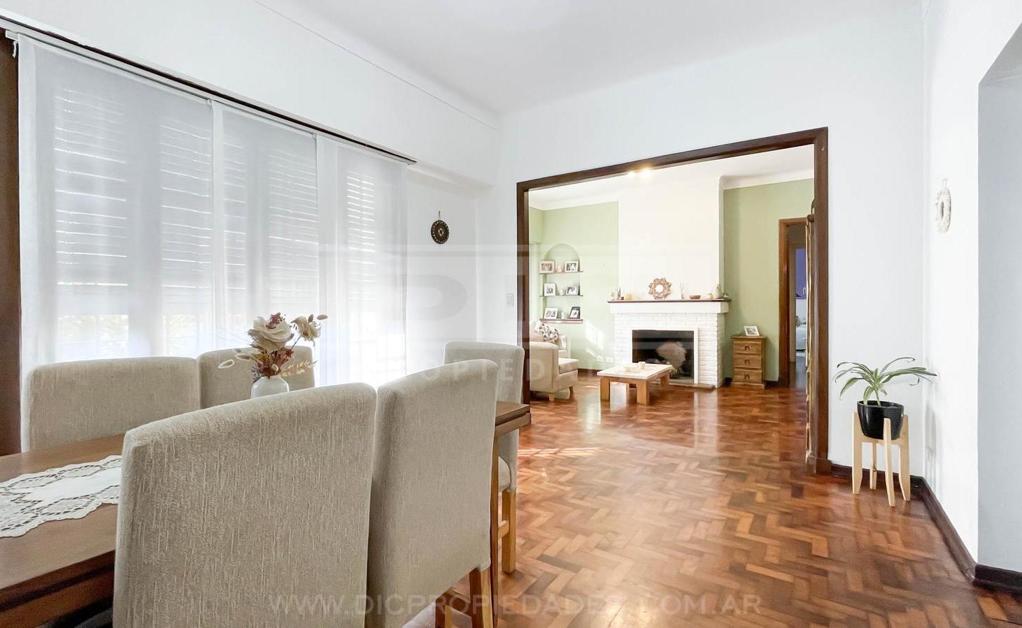Foto de Chalet 3 dormitorios Venta - Olivos-Golf, imagen 1