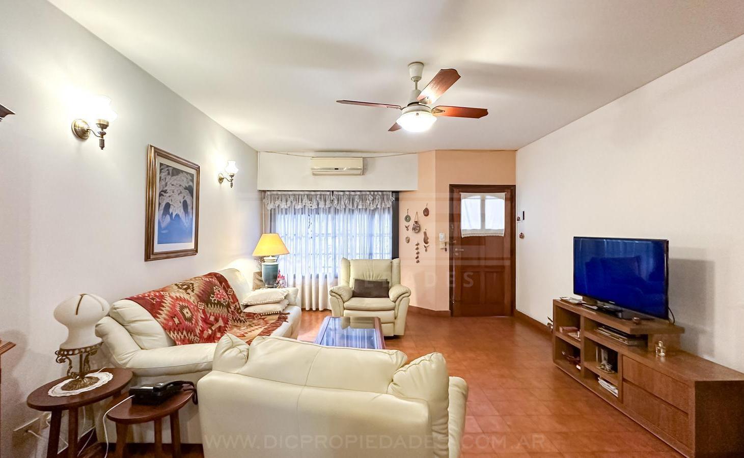 Foto de Duplex 3 dormitorios Venta - Olivos Uzal / Panamericana, imagen 3