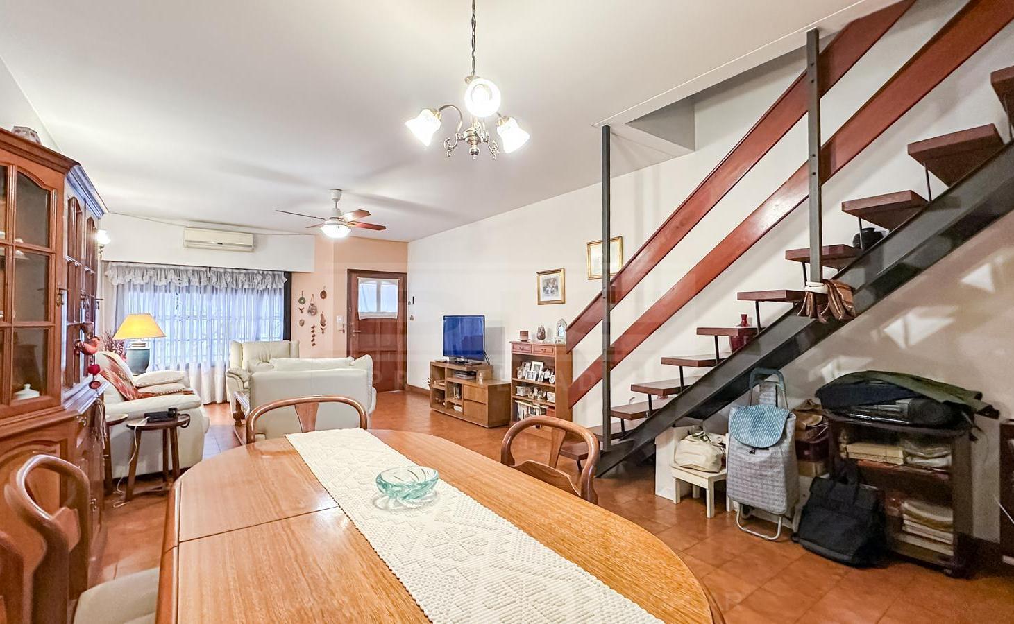 Foto de Duplex 3 dormitorios Venta - Olivos Uzal / Panamericana, imagen 2