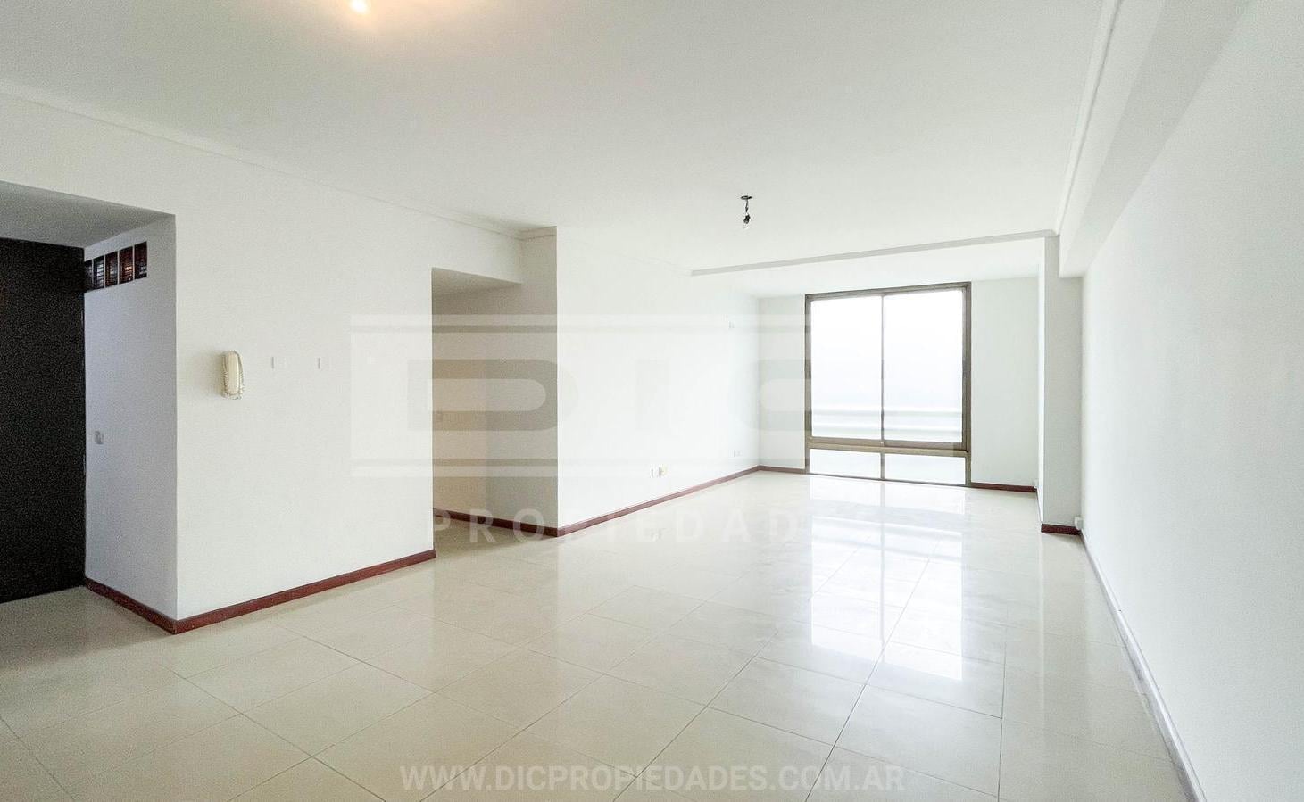 Foto de Excelente oficina 4 ambientes en Olivos, imagen 2