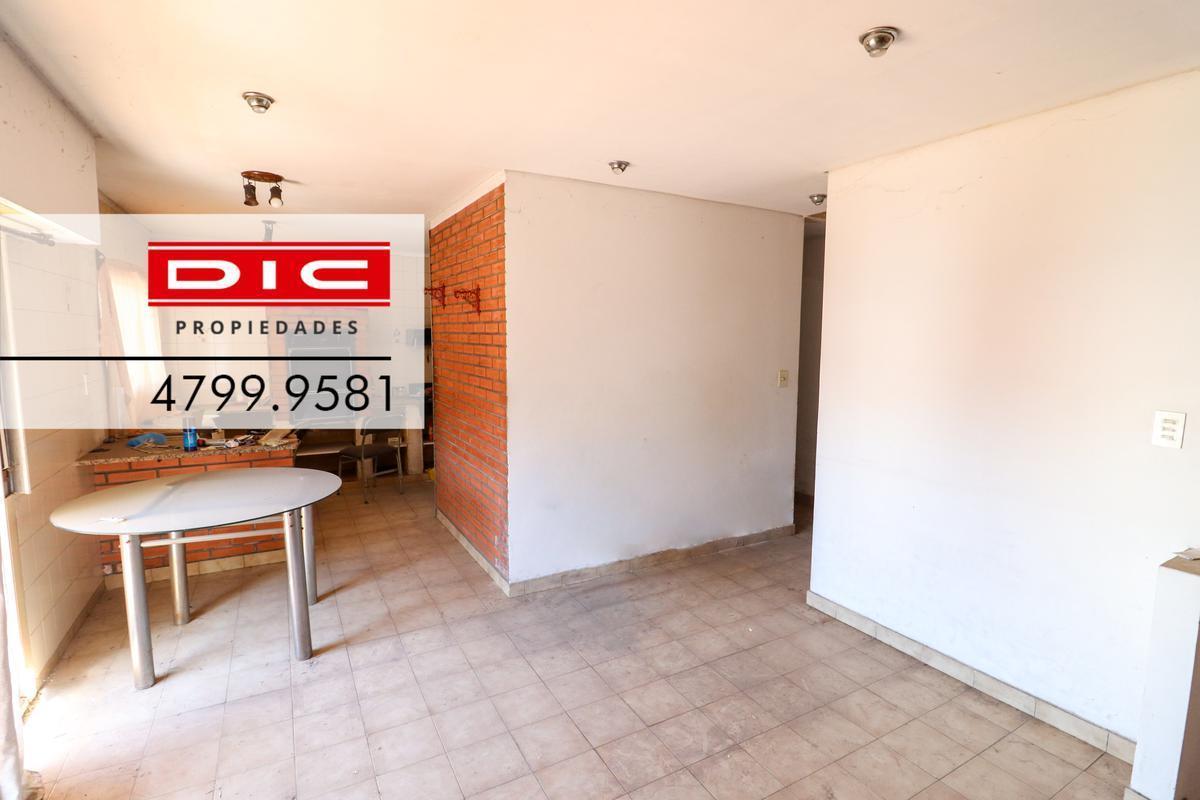 Foto de Propiedad 3 ambientes con galpón Venta - Olivos, imagen 1