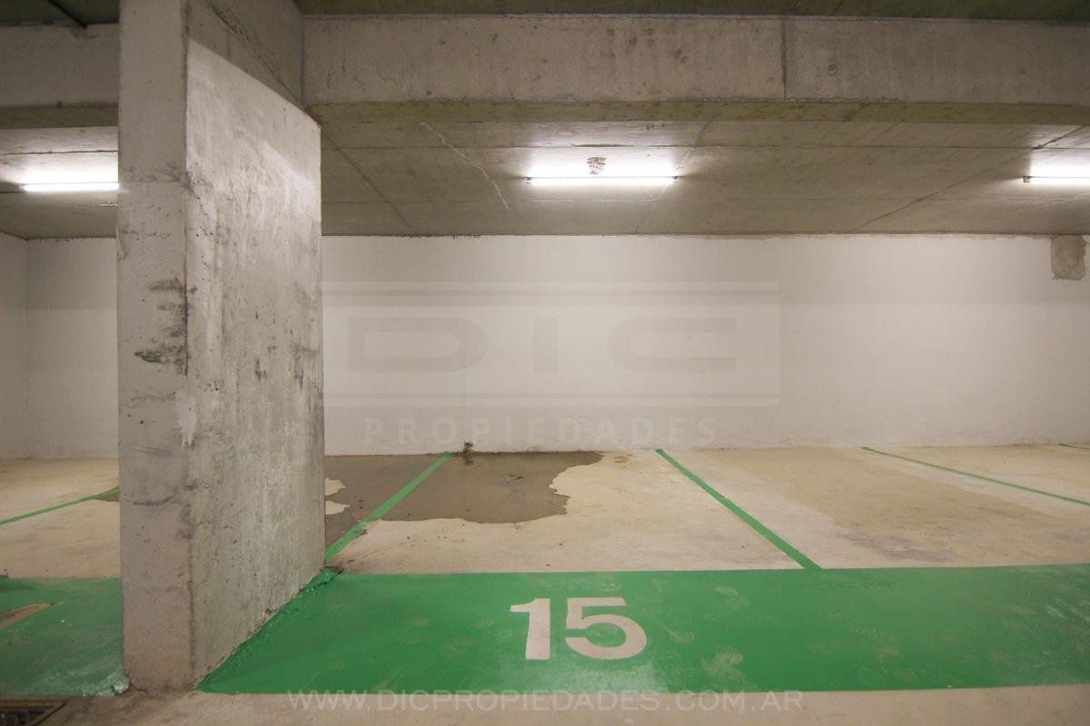 Foto de Cochera en venta en Olivos, imagen 1