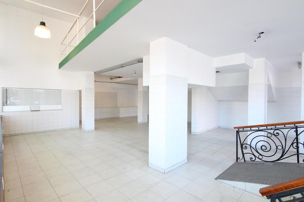 Foto de Muy buen Local en inmejorable zona comercial de Olivos, imagen 2