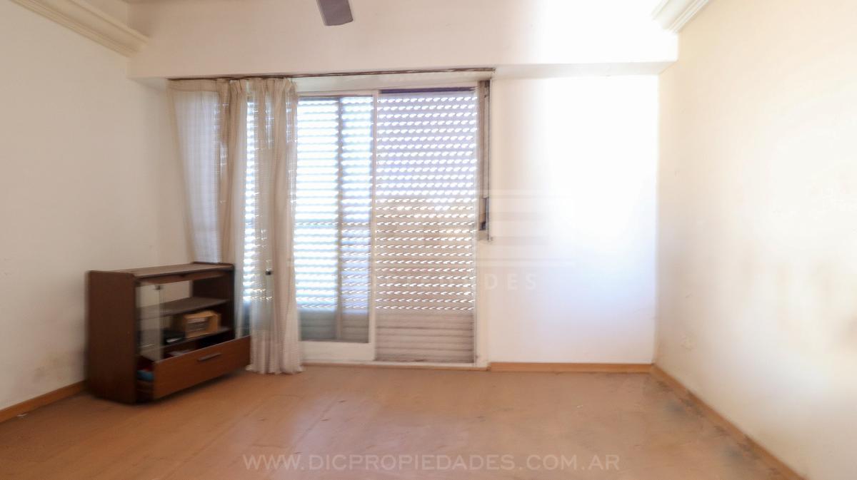 Foto de Galpón/deposito con vivienda 3 ambientes Venta - Olivos, imagen 5