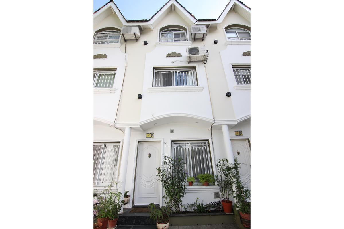 Foto de Inmejorable triplex 5 ambientes en excelente zona de Olivos., imagen 1
