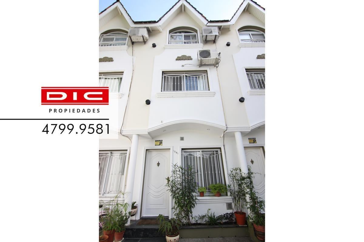 Foto de Inmejorable triplex 5 ambientes en excelente zona de Olivos., imagen 3