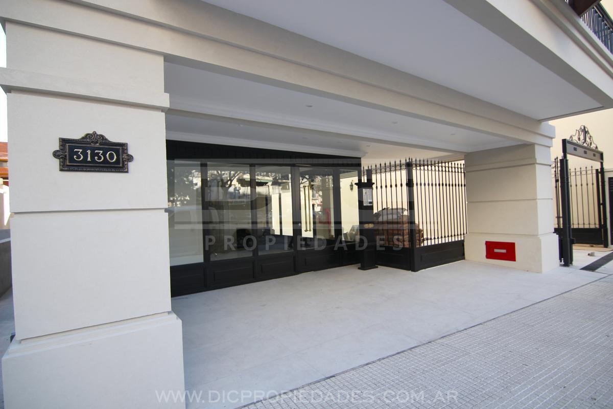 Foto de Excelente cochera cubierta en planta baja sobre Av. Maipu - Venta, imagen 3