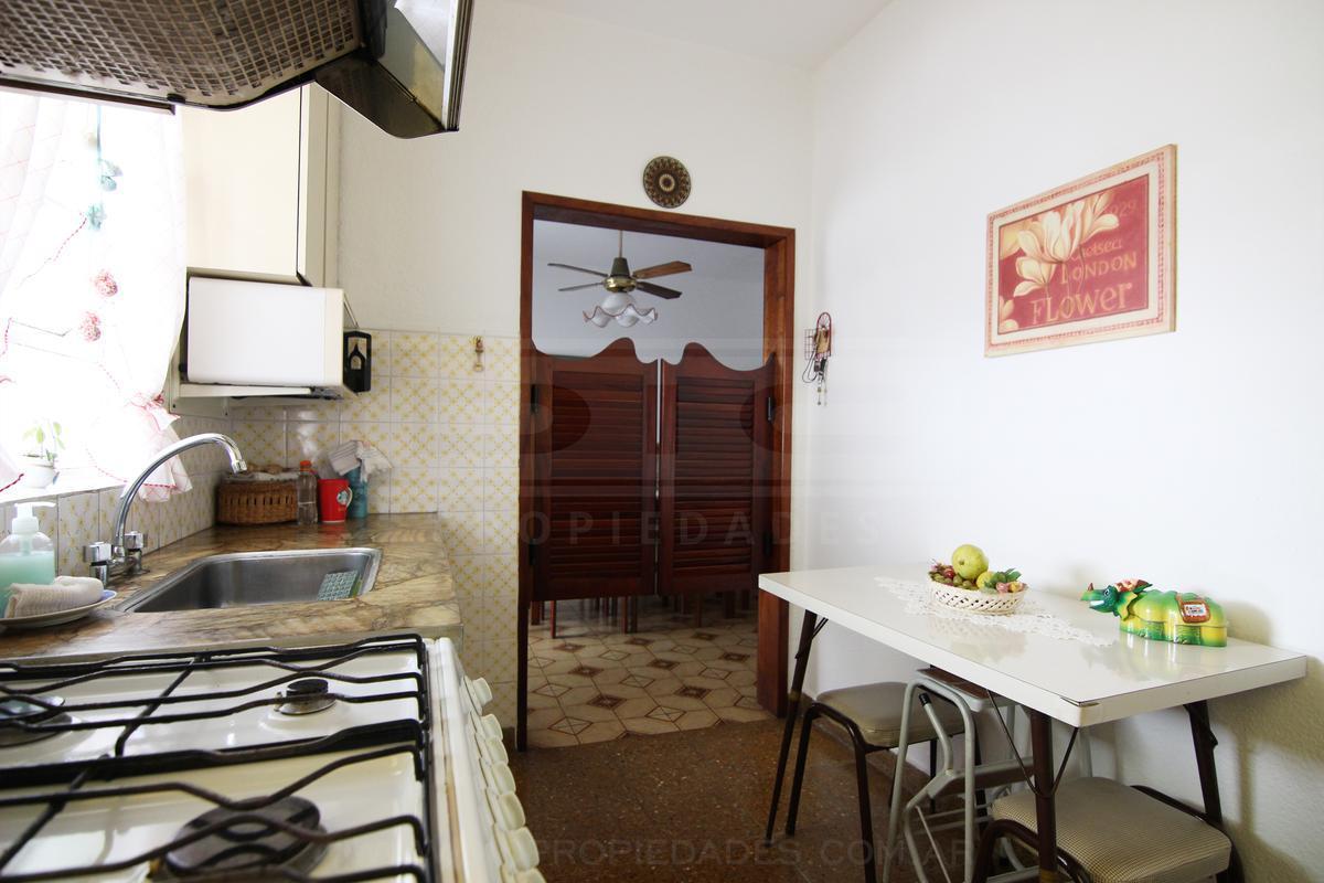 Foto de Chalet duplex 4 dormitorios en lindisimo barrio de Olivos, imagen 2