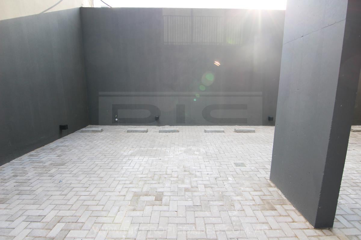 Foto de Cochera en venta en Olivos, imagen 4