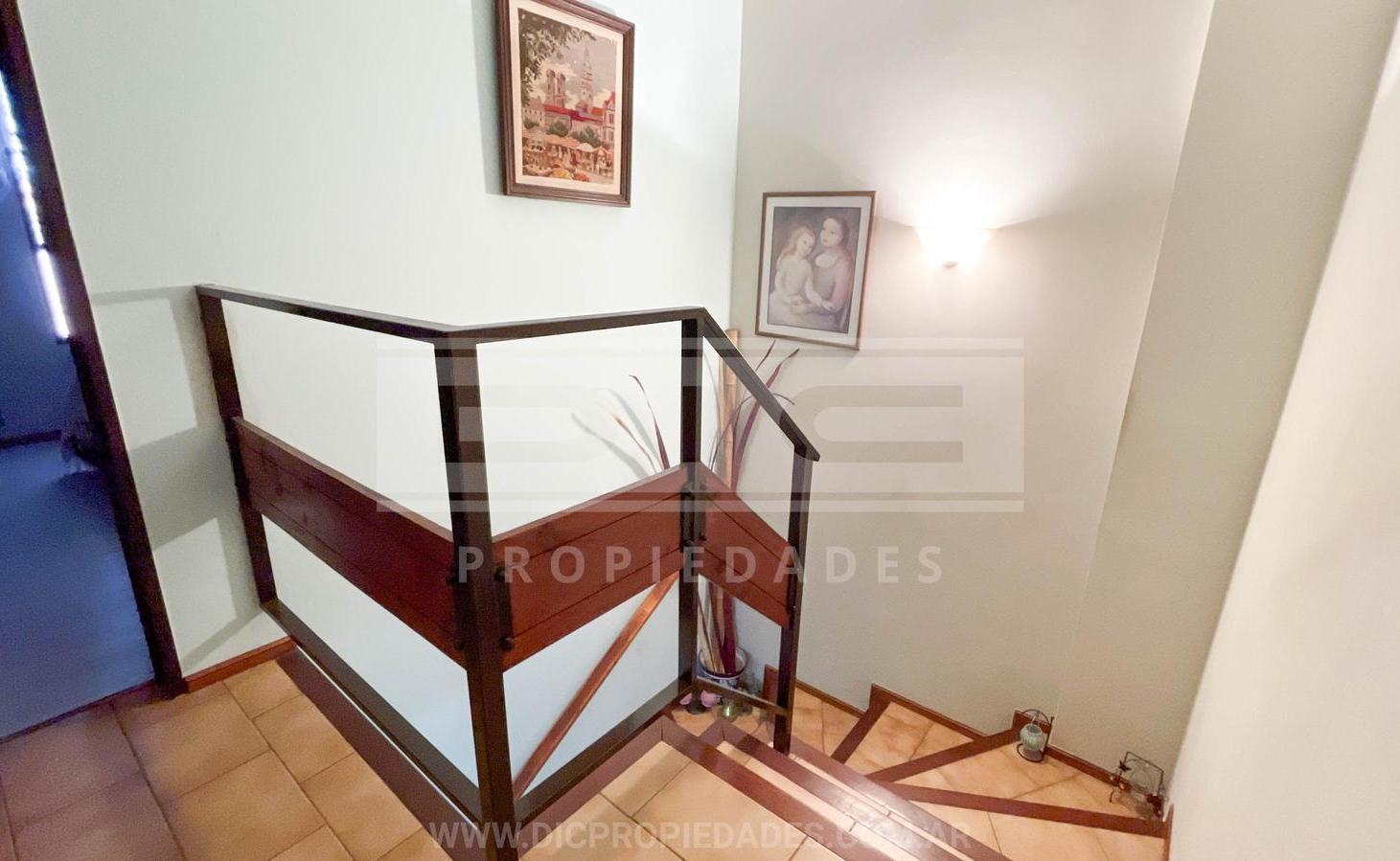 Foto de Duplex 3 dormitorios Venta - Olivos, imagen 2