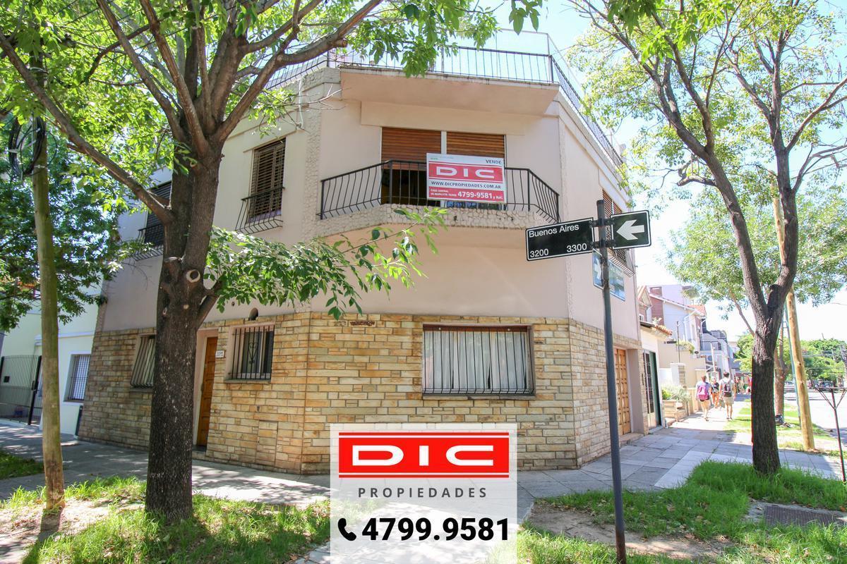 Foto de Casa 4 ambientes venta con balcon terraza y cochera en Olivos, imagen 4