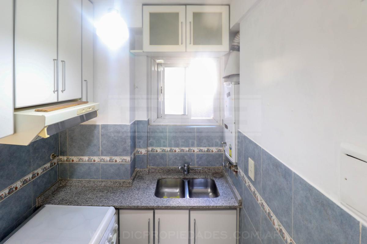 Foto de Departamento 2 ambientes Venta - Olivos, imagen 2