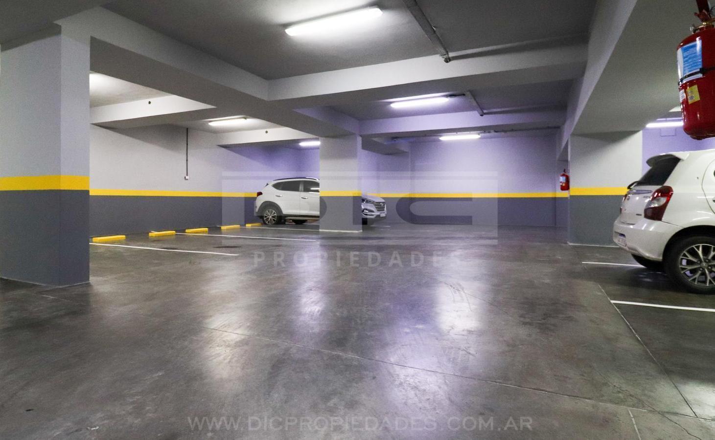 Foto de Cochera Venta - Olivos, imagen 1