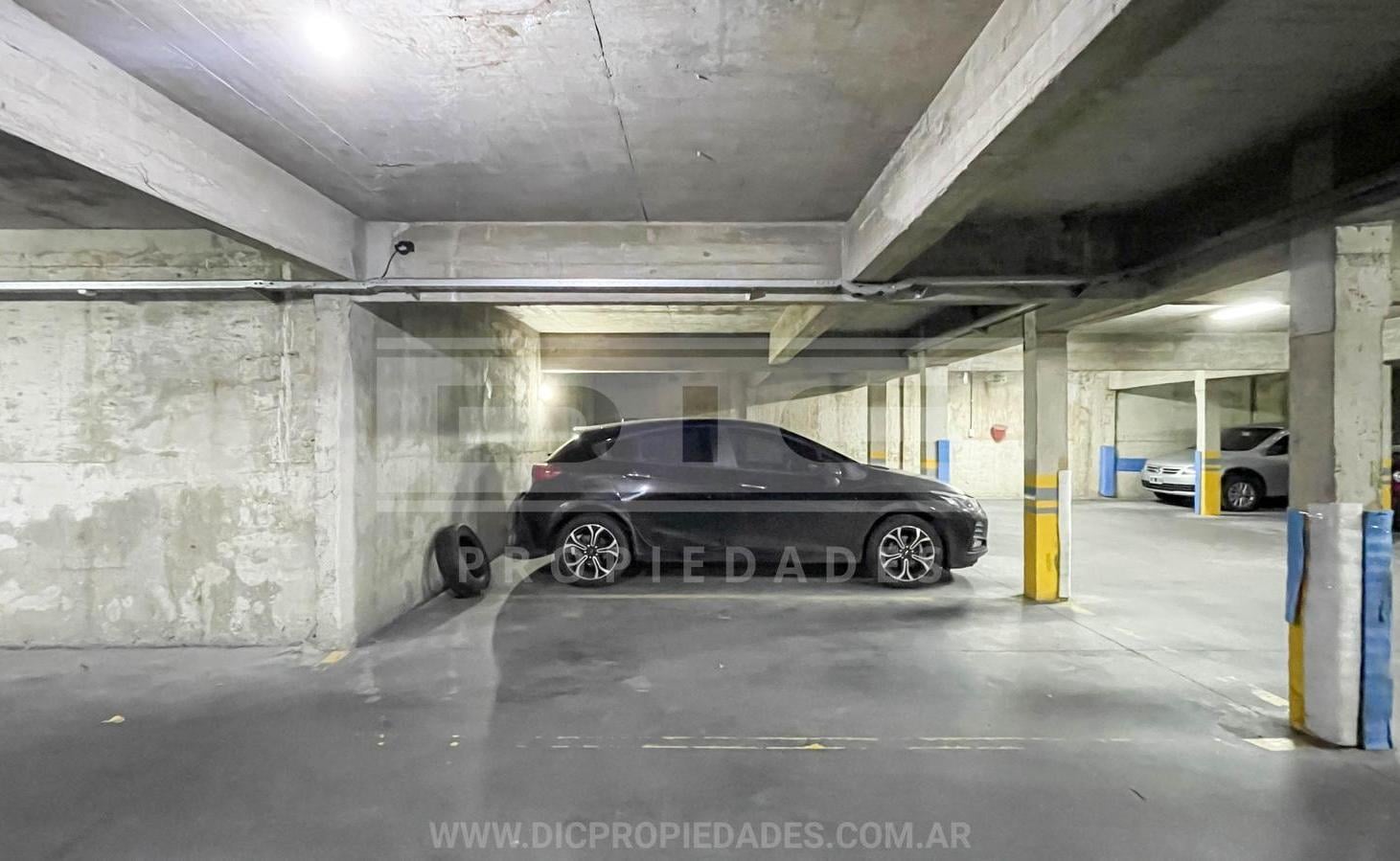 Foto de Cochera Venta - Olivos-Maipu/Uzal, imagen 3