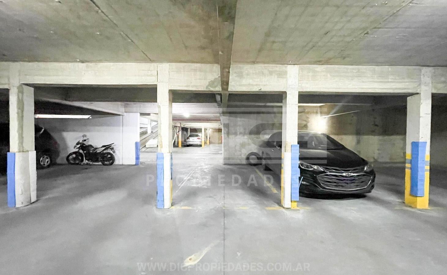 Foto de Cochera Venta - Olivos-Maipu/Uzal, imagen 4