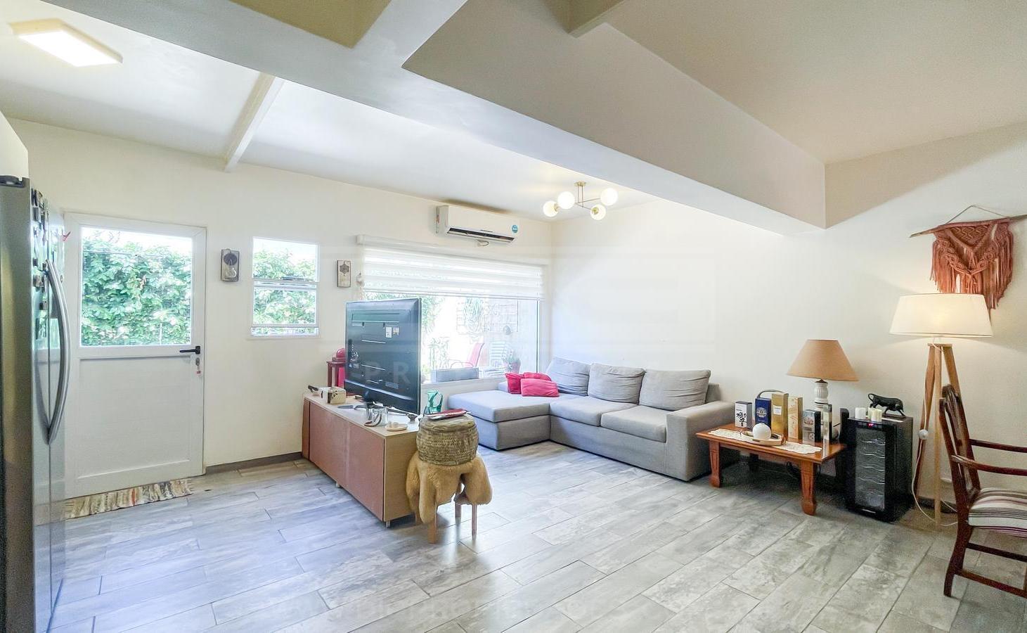 Foto de Duplex 3 dormitorios Venta - Olivos-Uzal/Panamericana, imagen 2