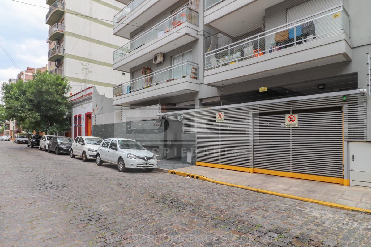 Foto de Cochera Venta - Olivos-Vias/Maipu, imagen 2