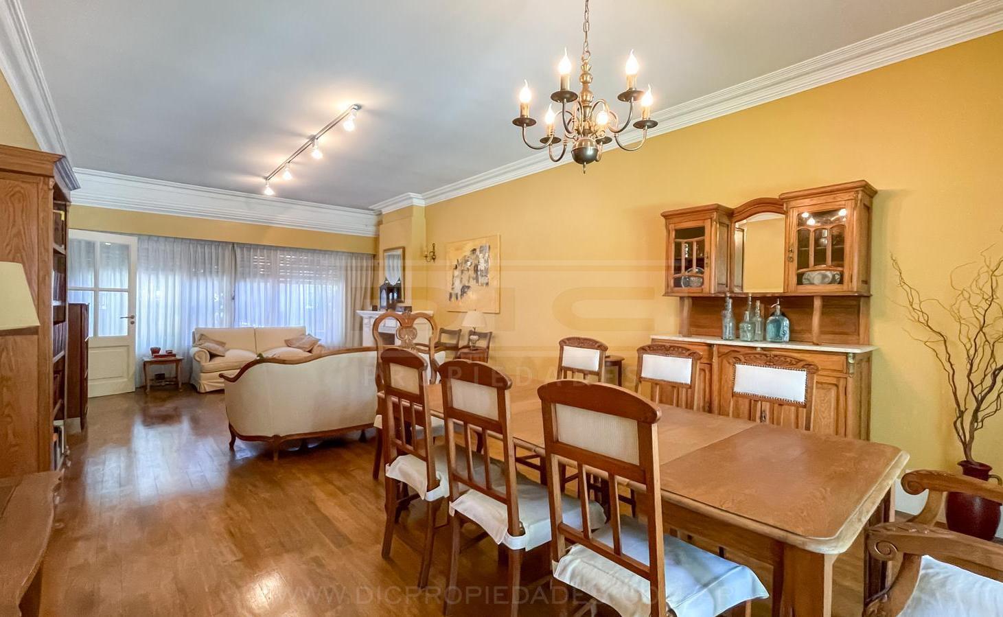 Foto de Chalet 4 dormitorios Venta - Olivos-Golf, imagen 3