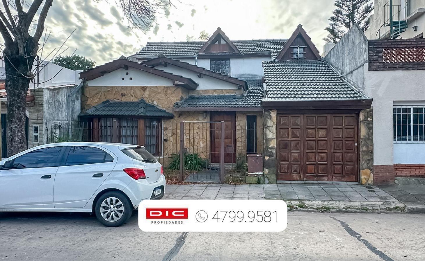 Foto de Chalet 3 dormitorios Venta - Olivos-Maipu/Uzal, imagen 1