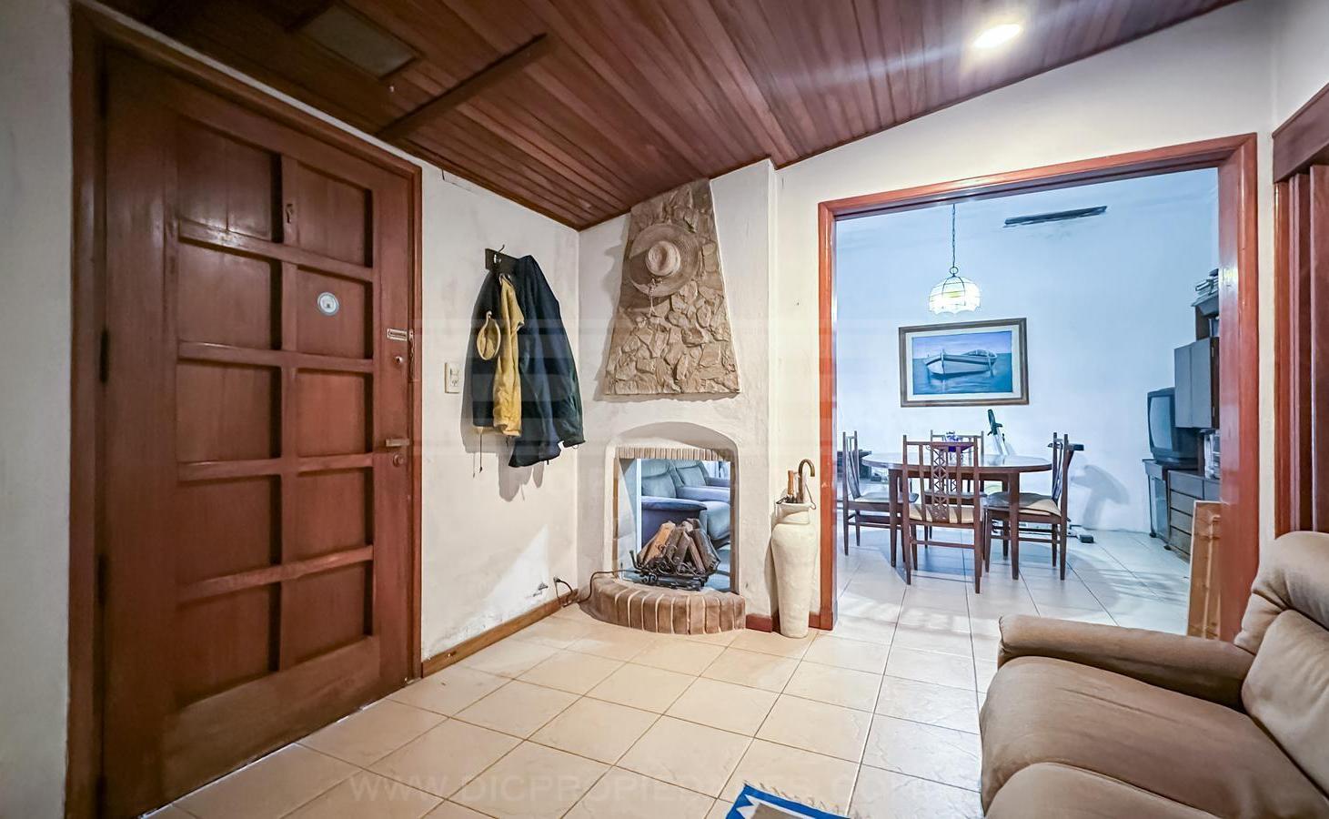 Foto de Chalet 3 dormitorios Venta - Olivos-Maipu/Uzal, imagen 2