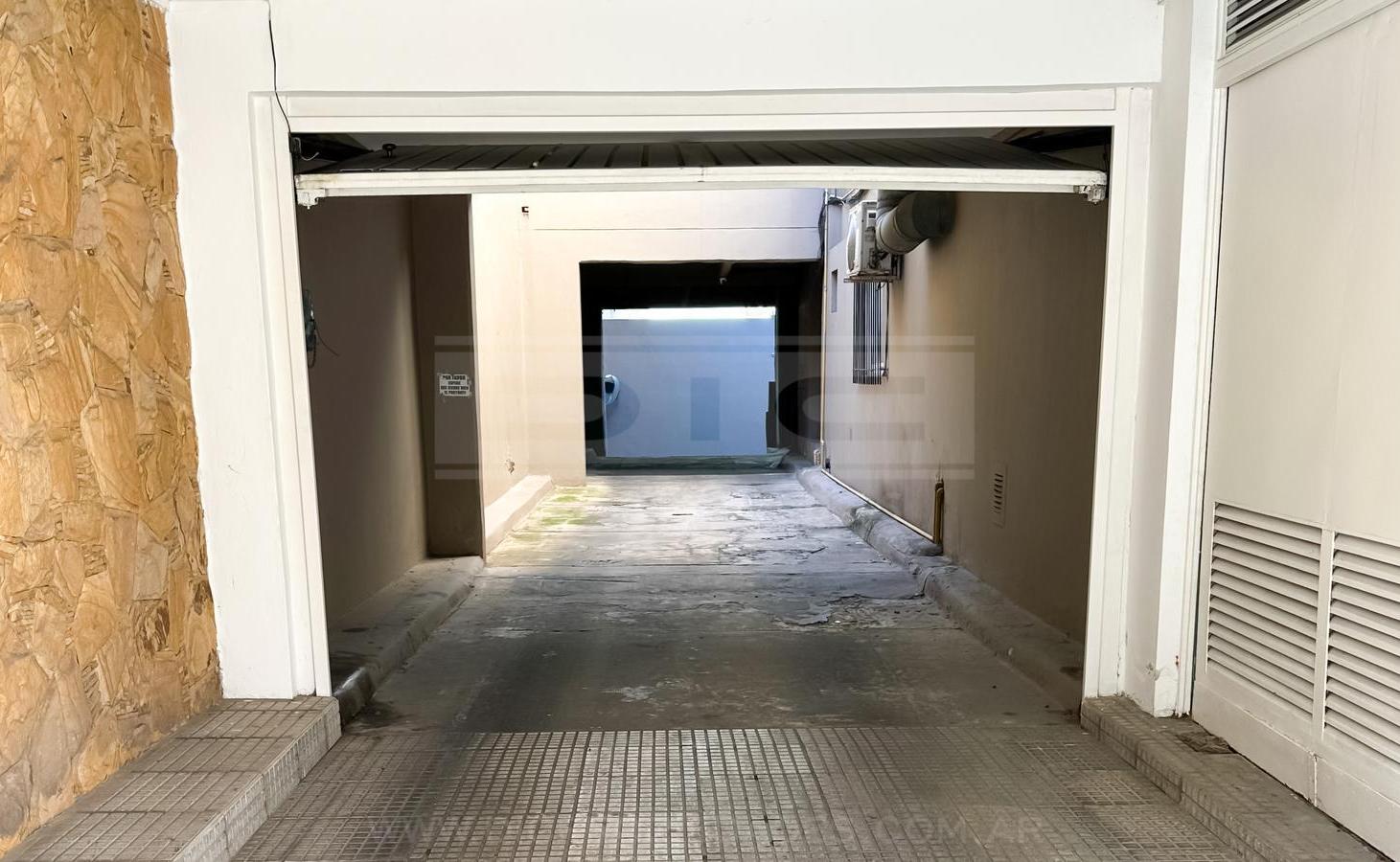 Foto de Cochera Venta - Olivos-Vias/Rio, imagen 4