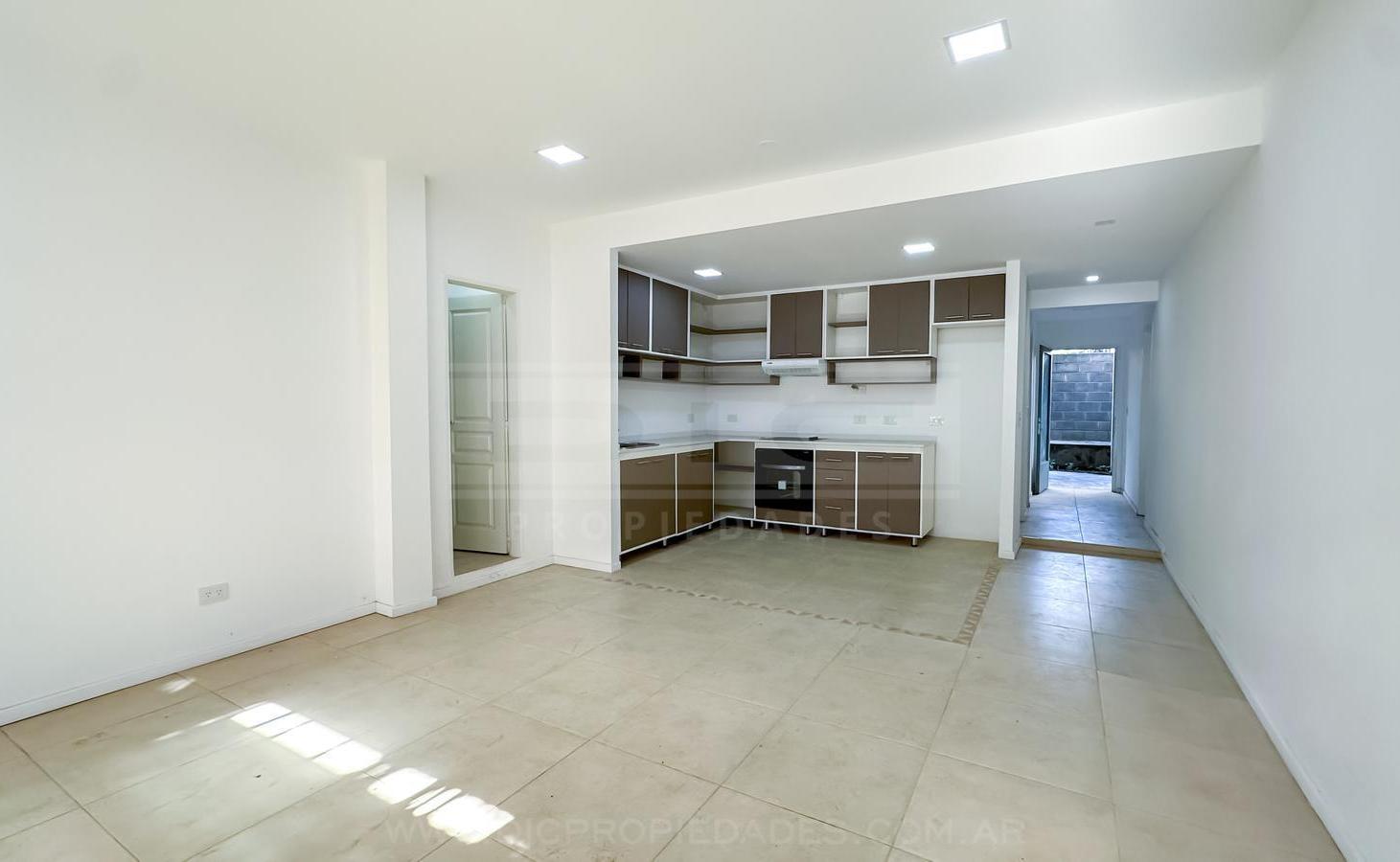 Foto de Casa 2 dormitorios Venta - Olivos-Maipu/Uzal, imagen 2