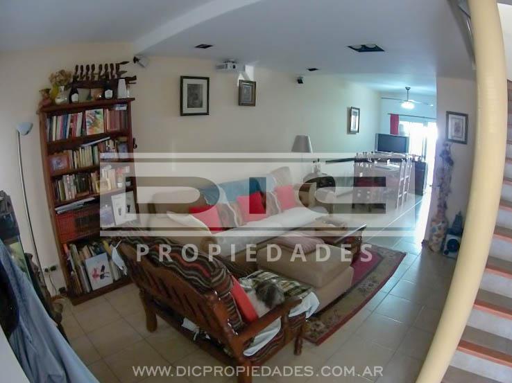 Foto de Duplex 4 ambientes en 3 plantas impecable estado - Florida B Venta, imagen 4