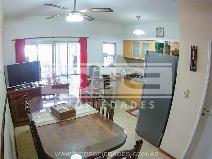 Foto de Duplex 4 ambientes en 3 plantas impecable estado - Florida B Venta, imagen 5
