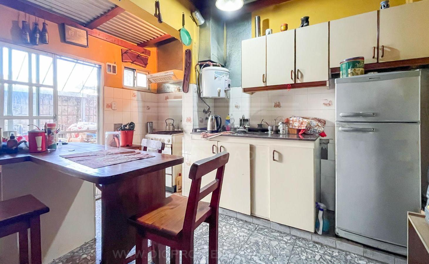 Foto de PH 2 dormitorios local Venta en Block - Carapachay, imagen 3
