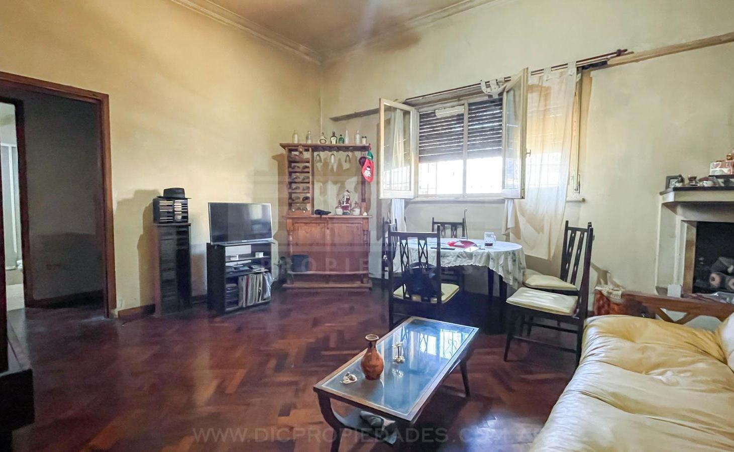 Foto de PH 2 dormitorios local Venta en Block - Carapachay, imagen 2