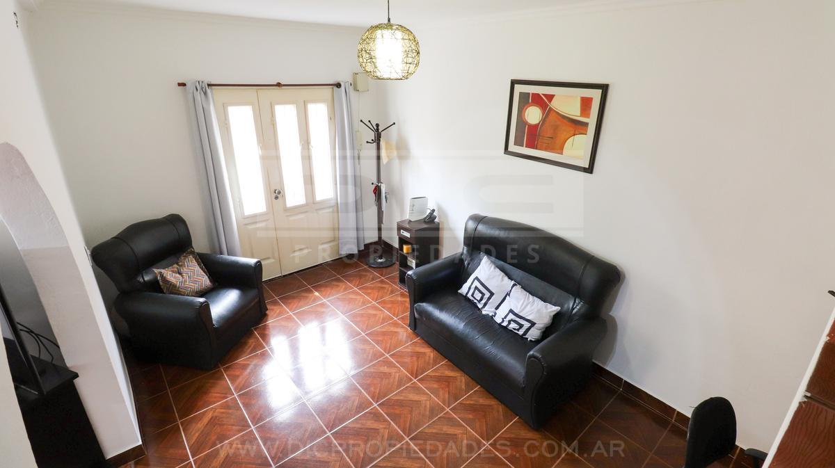 Foto de Casa 3 dormitorios Venta - Jose Leon Suarez, imagen 3
