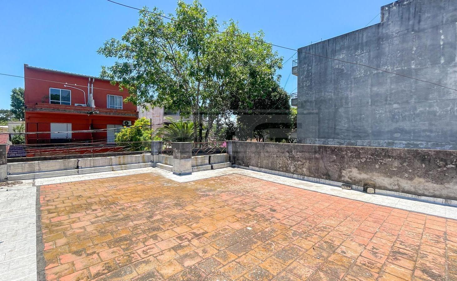 Foto de Casa 3 dormitorios Venta - Munro, imagen 3
